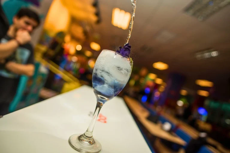 Servicio de barra móvil Go Bar en un evento realizado el 15 de noviembre de 2023 en Santiago, Chile